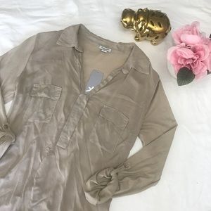 Splendid | Beige button down top
